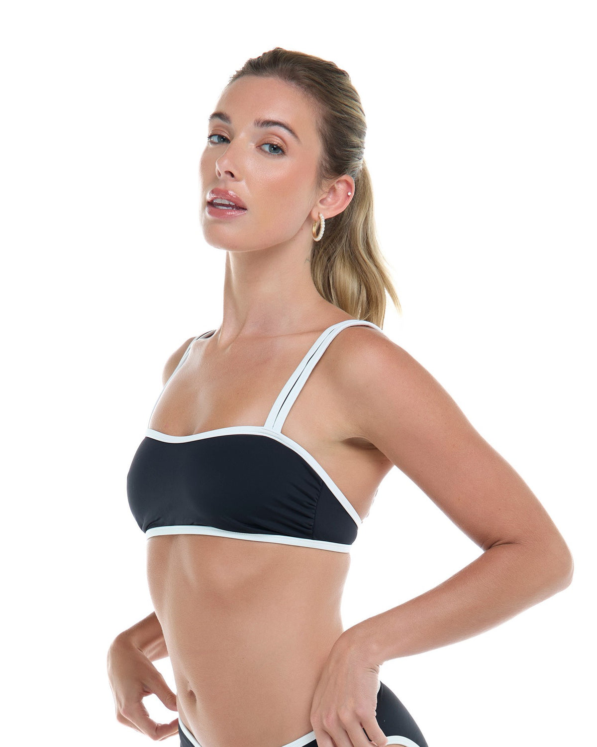 Halle Top - FRAGMENT